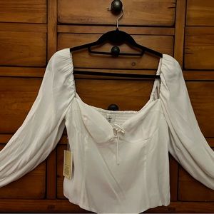 Very cute white top XL from Wilfred (one of my favorite brands)